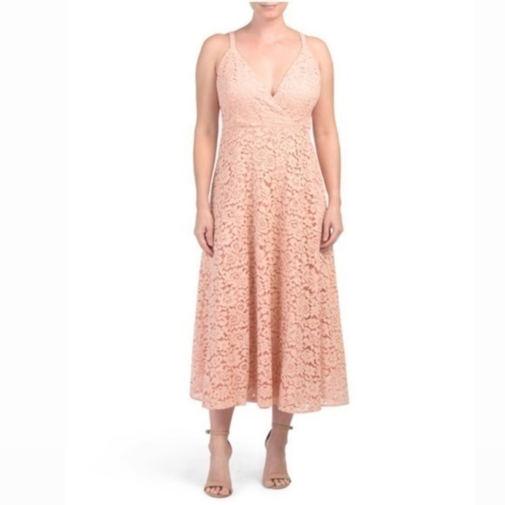 NWT. BARDOT Genoveve Dress